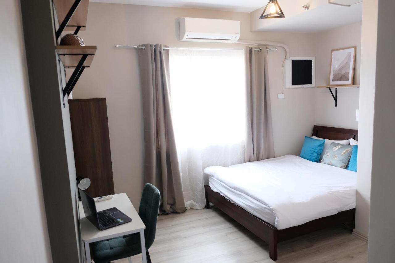 2-Bedroom Boutique City Condo - Newly Renovated! Cebu Esterno foto