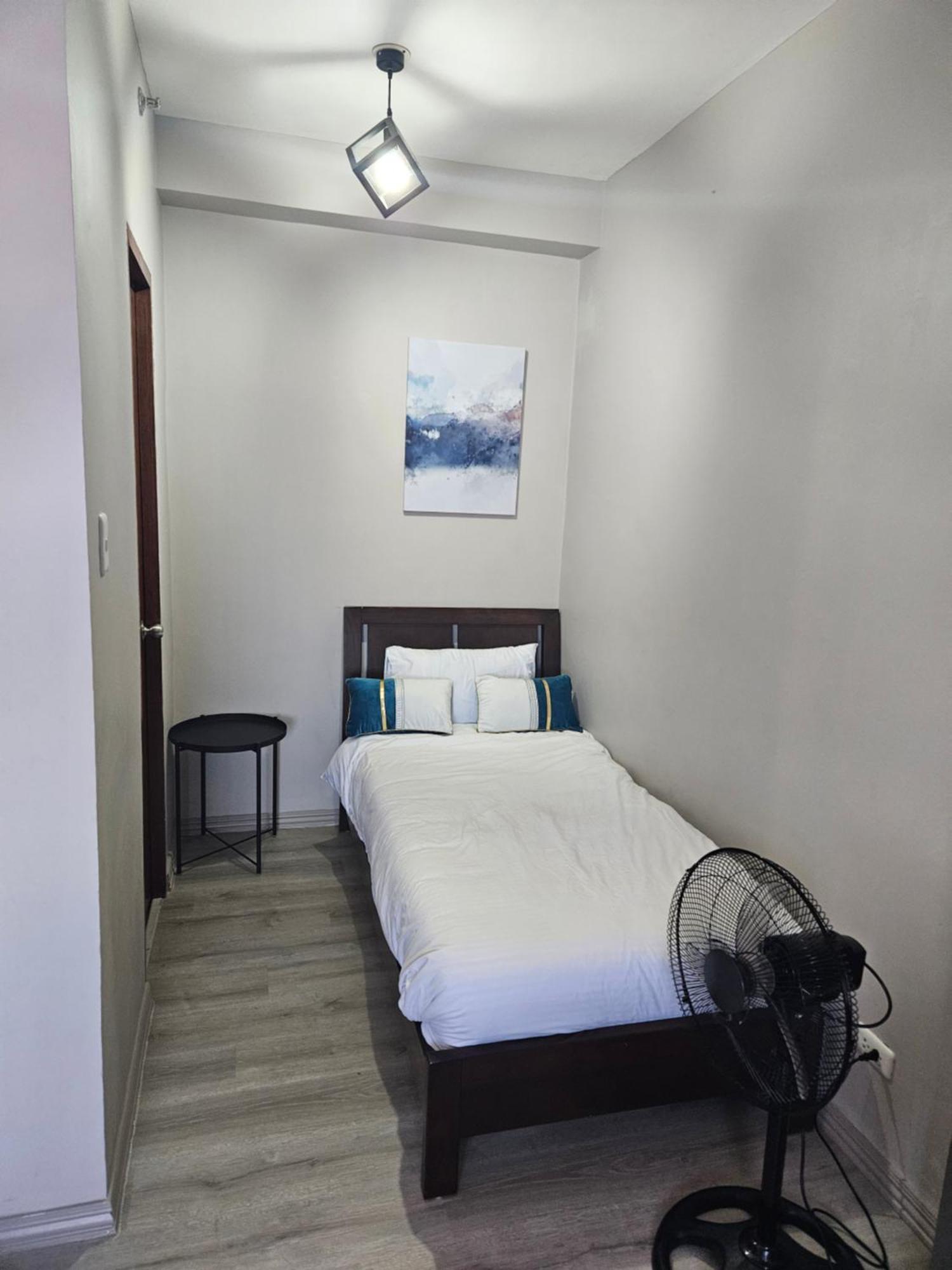 2-Bedroom Boutique City Condo - Newly Renovated! Cebu Esterno foto