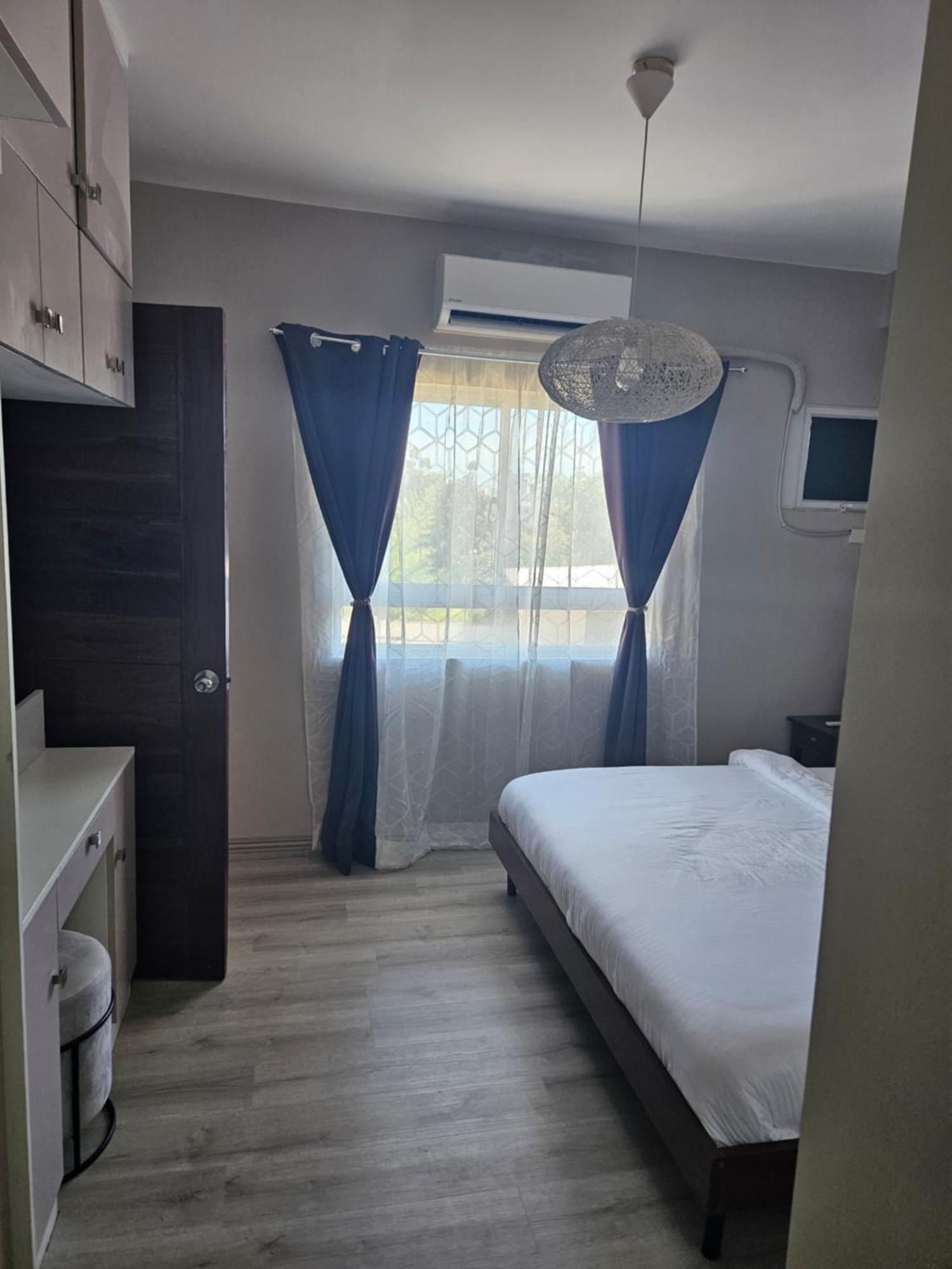 2-Bedroom Boutique City Condo - Newly Renovated! Cebu Esterno foto