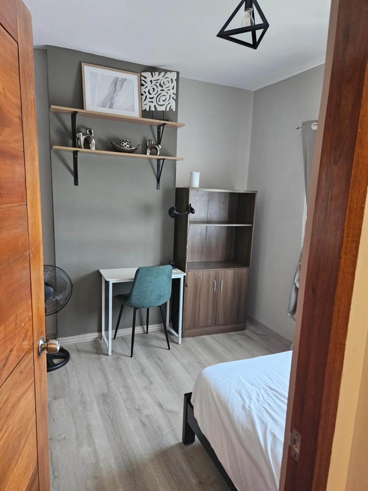 2-Bedroom Boutique City Condo - Newly Renovated! Cebu Esterno foto